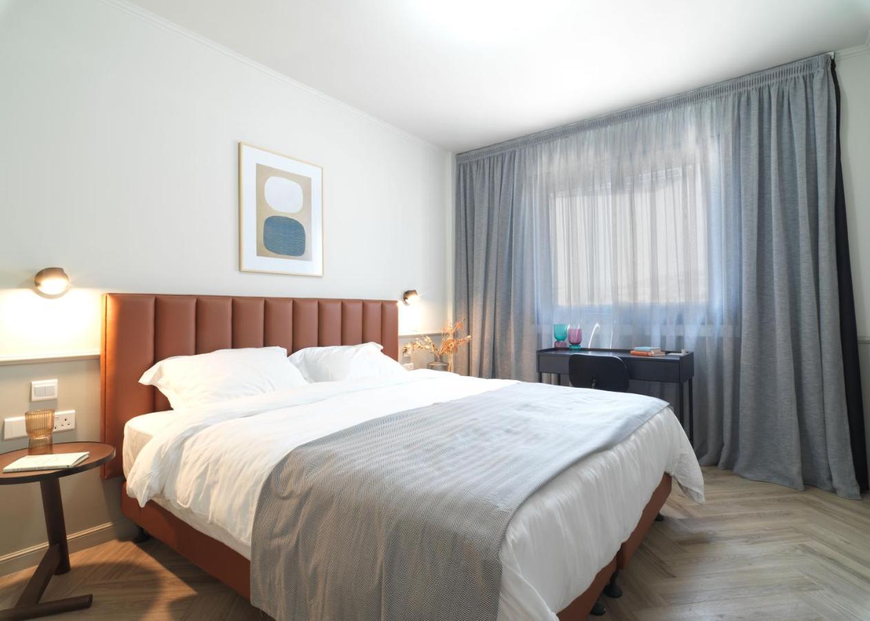 Liv The City Suites Adults Only Ларнака Екстериор снимка
