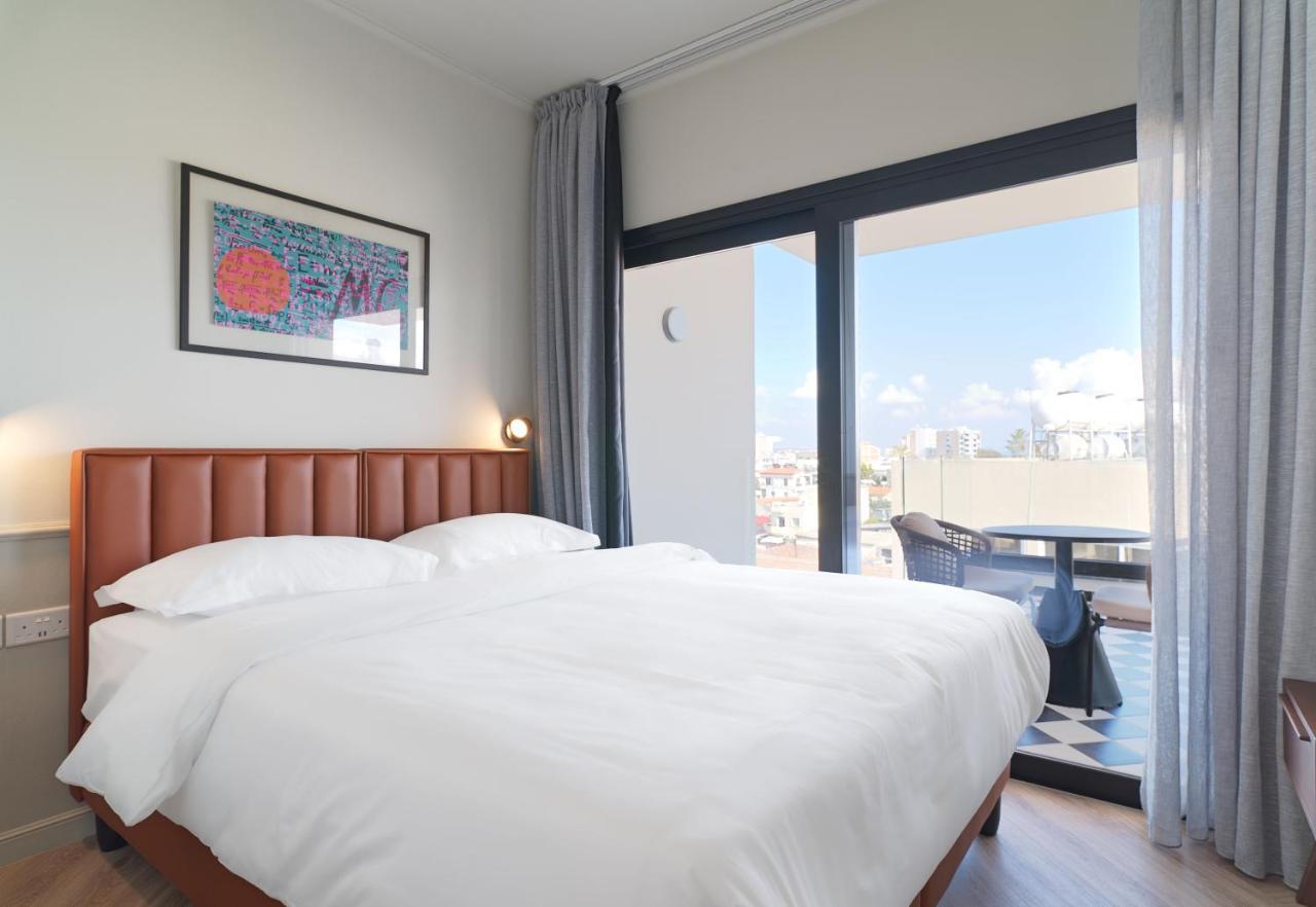 Liv The City Suites Adults Only Ларнака Екстериор снимка