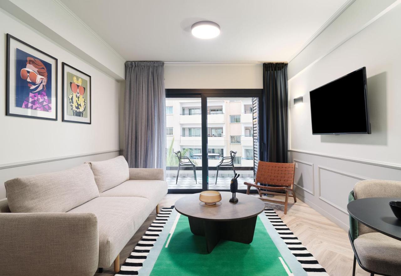 Liv The City Suites Adults Only Ларнака Екстериор снимка