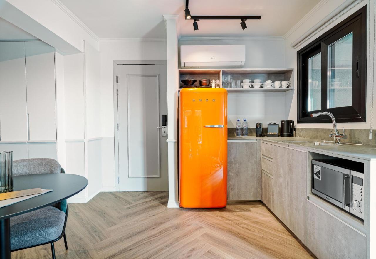 Liv The City Suites Adults Only Ларнака Екстериор снимка