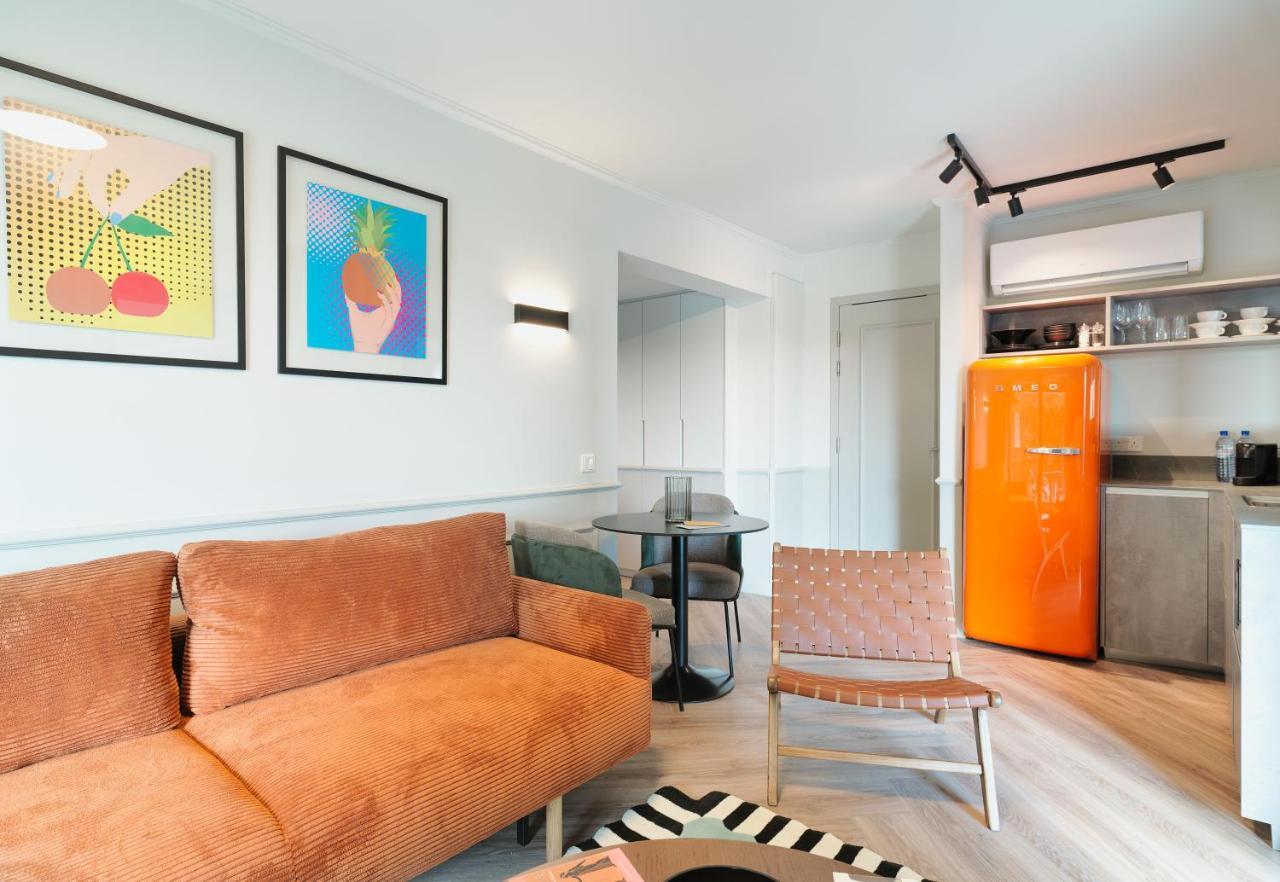Liv The City Suites Adults Only Ларнака Екстериор снимка