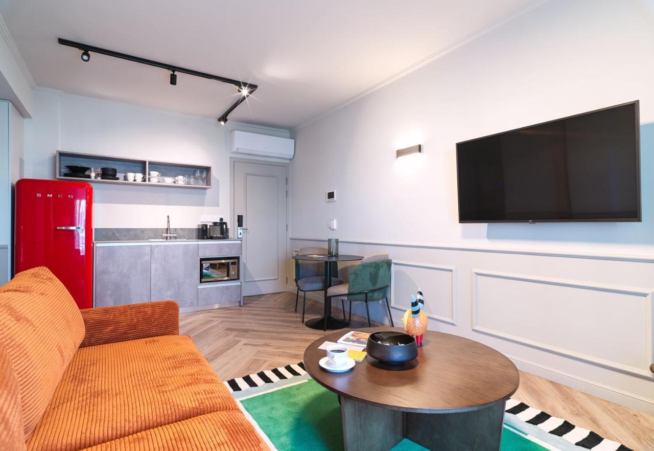 Liv The City Suites Adults Only Ларнака Екстериор снимка