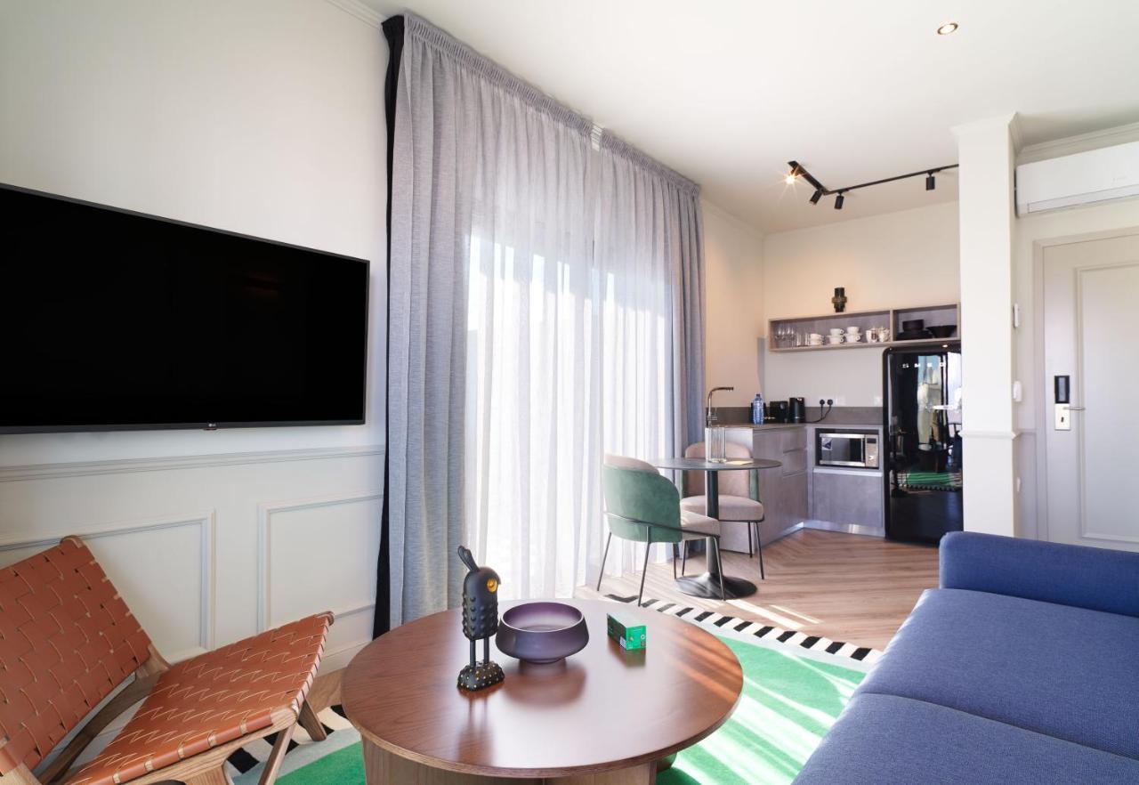 Liv The City Suites Adults Only Ларнака Екстериор снимка