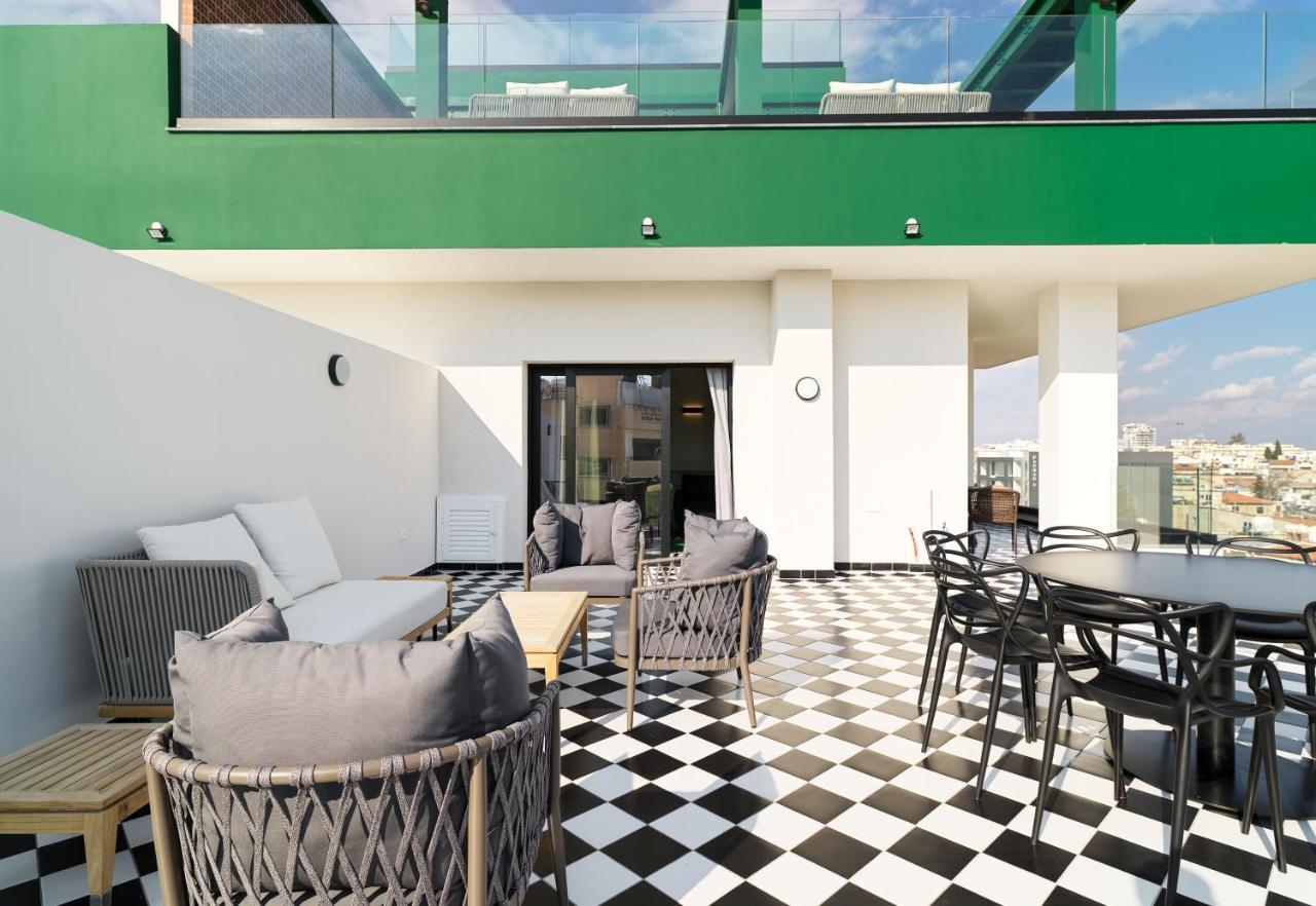 Liv The City Suites Adults Only Ларнака Екстериор снимка