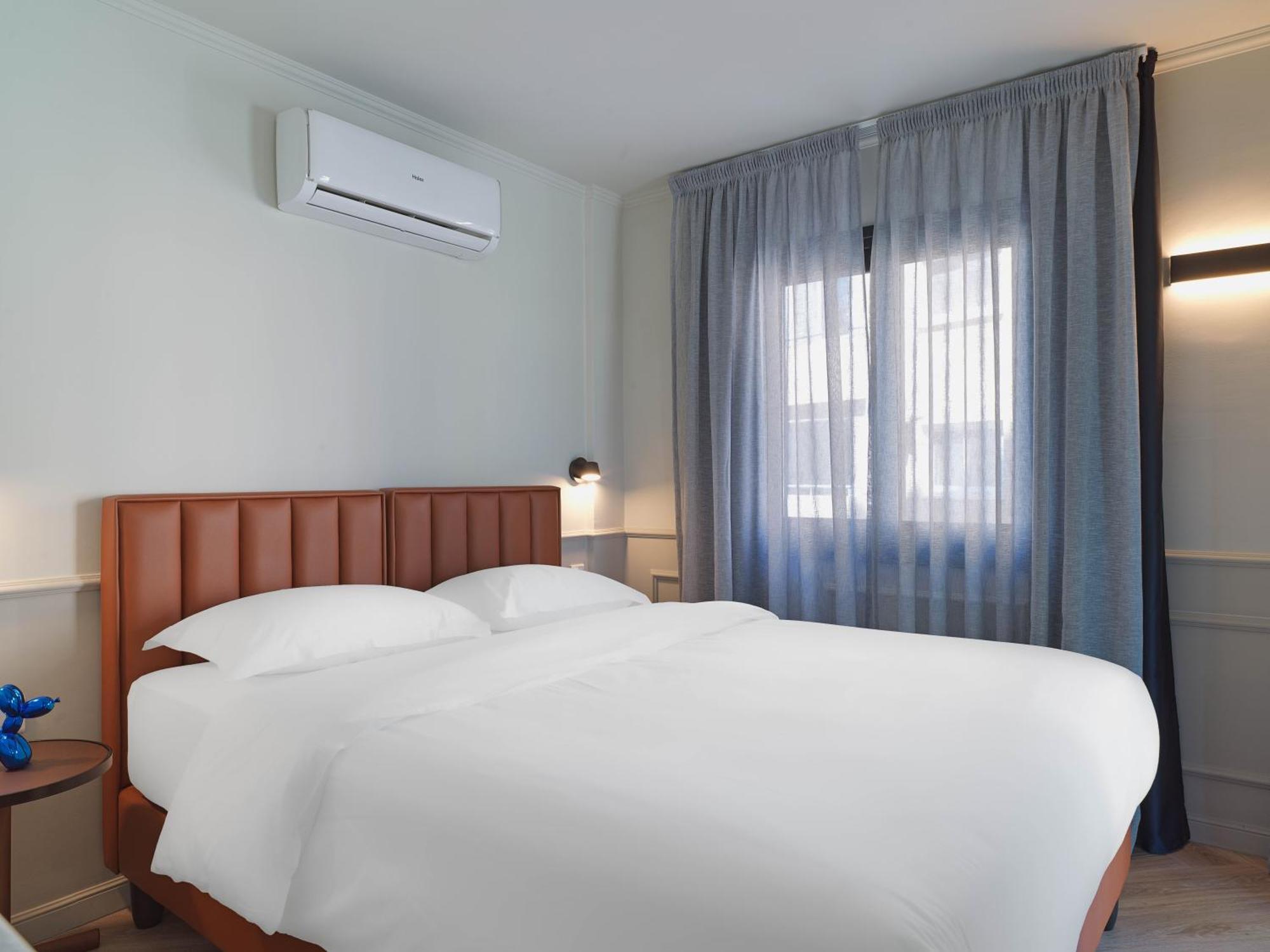 Liv The City Suites Adults Only Ларнака Екстериор снимка